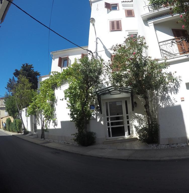Guest House Neho Cres Exterior foto